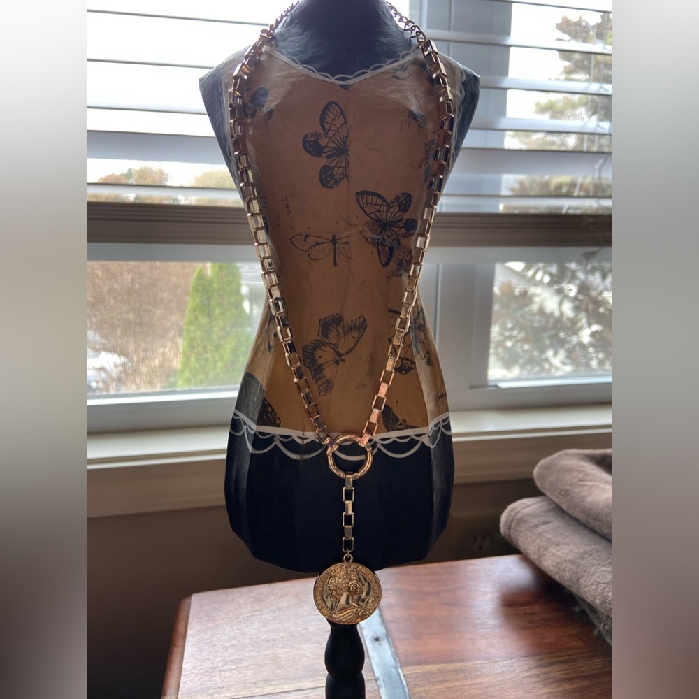 Gorgeous Ettika gold plated coin necklace